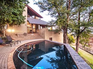 4 Bed House in Woodhill
