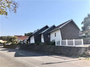 400 m² Office Space in Uvongo