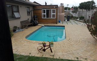3 Bedroom House in Bracken Heights