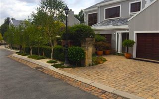 3 Bedroom Cluster in Melrose North