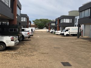 132 m² Industrial space in Shakas Head