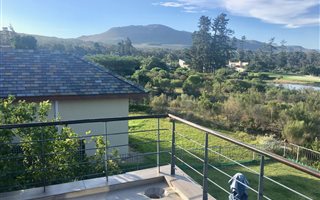 3 Bedroom House in Arabella Country Estate