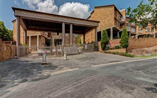 3 Bedroom Apartment in Windsor West