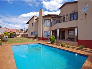 4 Bed House in Elandshaven