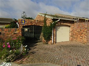 3 Bed House in South End