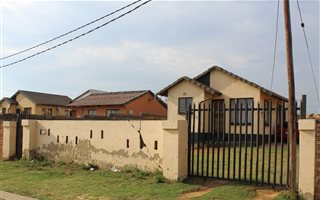 2 Bedroom House in Bram Fisherville