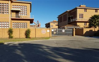 Loft in Bluewater Bay