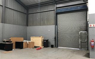 238 m² Industrial space in Airport Industria