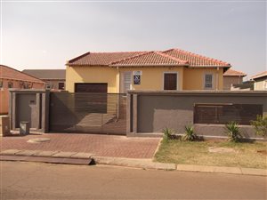 3 Bed House in Alveda