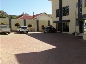 3 Bed Townhouse in Cyrildene