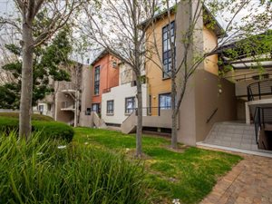 3 Bed Apartment in Somerset West Central
