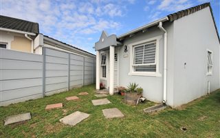 2 Bedroom House in Thornton