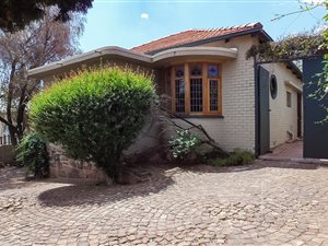 3 Bed House in Kensington