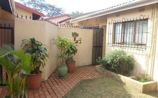 2 Bedroom Apartment in Umkomaas
