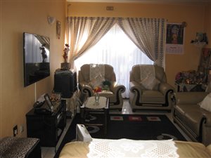 3 Bed Townhouse in Meredale