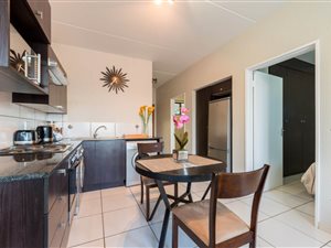 2 Bed Apartment in Paulshof