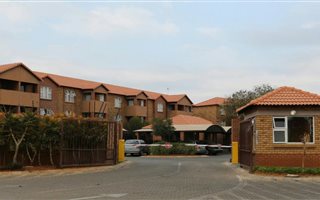2 Bedroom Apartment in Onverwacht