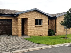3 Bed House in Fairview Golf Estate