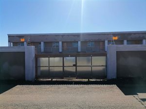 16 Bed Apartment in Mthata