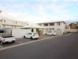 2 Bed Apartment in Northern Paarl
