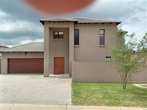 3 Bed Townhouse in Thatchfield
