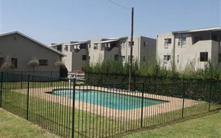 2 Bedroom Flat in Chase Valley