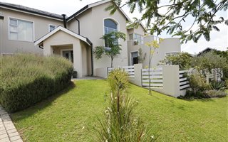 4 Bedroom House in Waterfall Country Estate