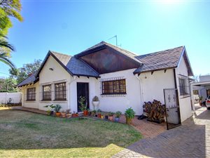 4 Bed House in Franklin Roosevelt Park