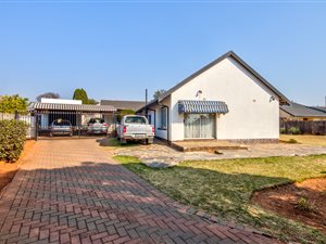 3 Bed House in Birch Acres