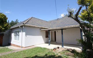 5 Bedroom House in Baysville