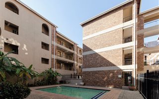 1 Bedroom Apartment in Ravenswood