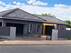 3 Bed House in Lennoxton