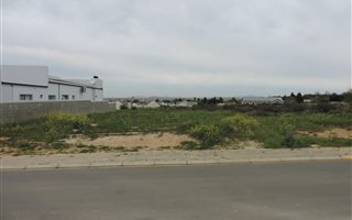 834 m² Land available in Malmesbury