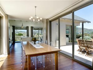 3 Bed House in Lake Michelle