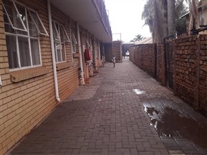 2 Bed Duplex in Orchards