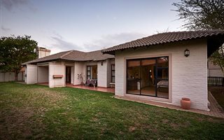 3 Bedroom House in Carlswald North Estate