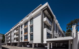 2 Bedroom Apartment in Kenilworth Upper