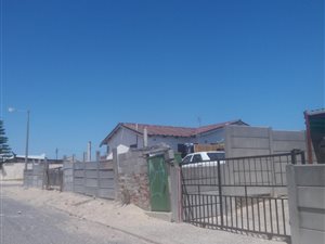 1 Bed House in Malibu Village
