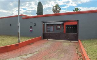 3 Bedroom House in Elandspark