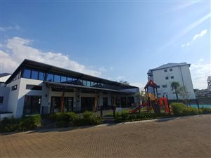 3 Bed Apartment in Petervale