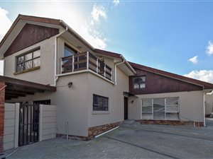 4 Bed House in Ridgeworth