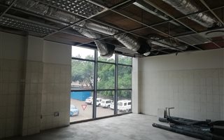 470 m² Commercial space in La Lucia