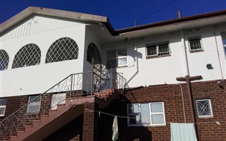 5 Bedroom House in Everest Heights