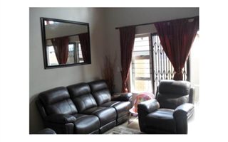 3 Bedroom Townhouse in Glen Marais