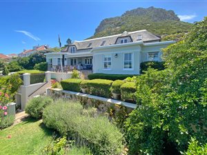 5 Bed House in Kalk Bay