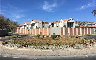 2 Bedroom Apartment in Cresta