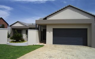 4 Bedroom House in Midstream Ridge Estate
