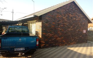 2 Bedroom House in Daveyton