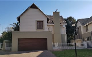 3 Bedroom House in Zwartkop Golf Estate