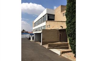 700 m² Retail Space in Bezuidenhout Valley